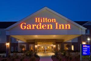 Hilton Garden Inn Milwaukee Northwest Conference Center, Milwaukee