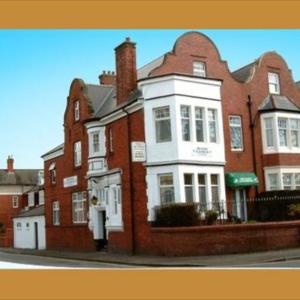 Hotels near Kingsway Centre Newport - The Knoll Guesthouse
