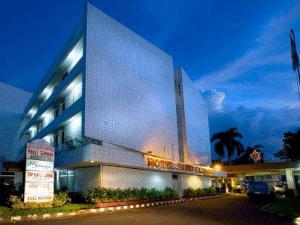 Sahid Kawanua, Manado