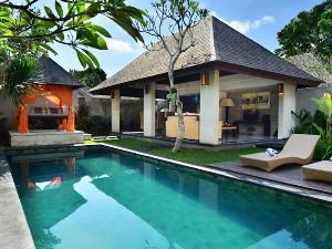 The Khayangan Dreams Villa Umalas, Denpasar