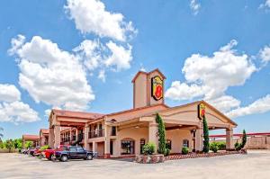 Super 8 by Wyndham Baytown/Mont Belvieu, Baytown