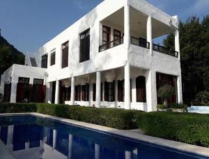 Brassiere Beach Hotel, Prachuap Khiri Khan