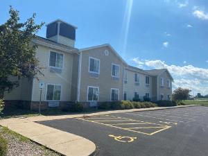 AmericInn by Wyndham Oshkosh, Oshkosh