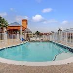 Super 8 by Wyndham Galveston