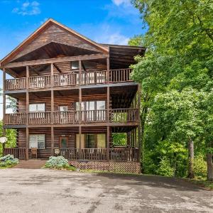 Smoky Mountain Lodge cabin