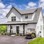 BRAND NEW! 5 Bed Cabin Dock and over 30 Free Amenities!