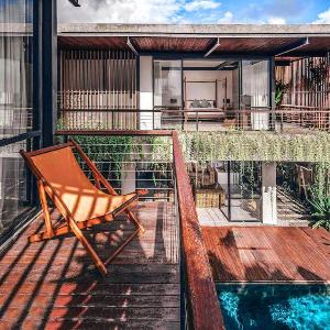 Digital Nomads! Couples! Modern Explorers! A Fresh LuxXe Hideaway in Prime Canggu for 10