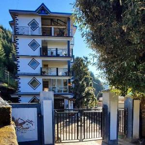 Oasis Guest House Bhagsu D'shala