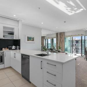 Elegant Waterfront Apartment with Harbour View