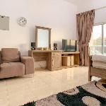 StoneTree - Furnished Studio in Peaceful Location Dubai 