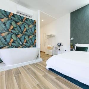 Sea City In Bed
