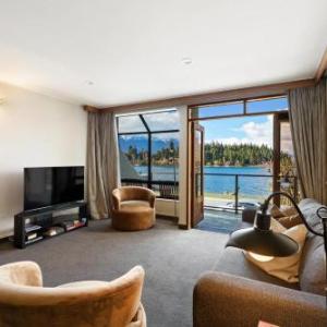 Lodges 1 - Lake Front