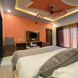 Shree Yog Maya Resort