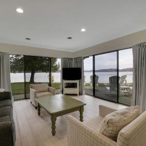 Deer Lake Villa Bldg. #4