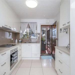 Spanish Villas Unit 6 3 Skyes Ave Kings Beach