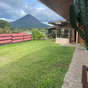 Los Tucanes Lodging