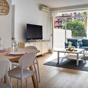 Habitat Apartments Arenas Parc