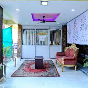 OYO Royal Visakha Beach Guest House