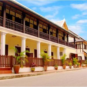 Villa Somphong