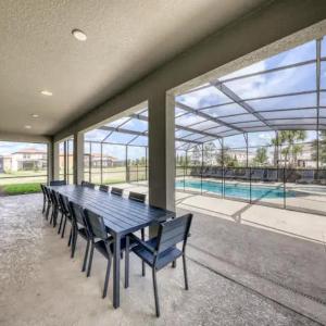 Luxury Infinity & Bowling Villa 14BD Theater Games Pool & Spa