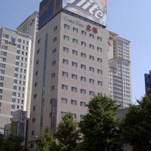 Central Hotel