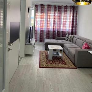 Azra Apartment