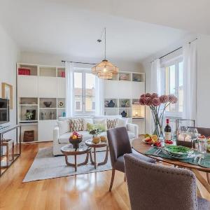Buccellato: a Fresh Lavish Penthouse inside the Wa