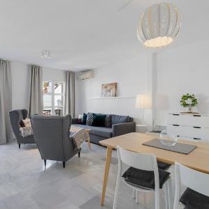 Best location apartment by Costarentals - Ref 28