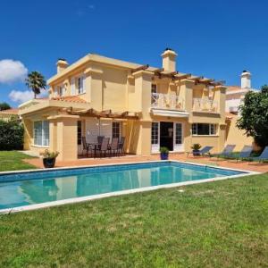 RENT4REST GOLF LOVERS PARADISE 4BR VILLA WITH Pool