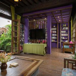 Blossom Hill Inn Lijiang