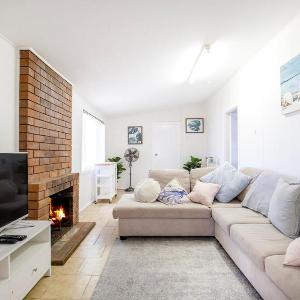 Crystal Bay - Pet Friendly - 3 Mins Walk to Beach
