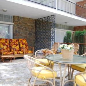 Fantástica villa en Playa de Aro a 100m del mar con terraza y 6 habitaciones - ES-209-11