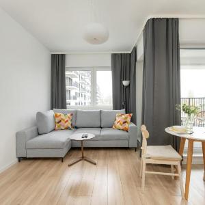 Barańczaka Cozy Studio with Parking in Poznań by Noclegi Renters