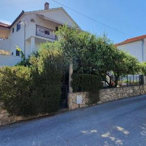 Apartment Romarin