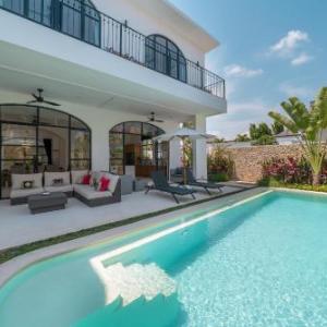 Villa Delight - Brand New 5BR Villa in Canggu