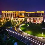 Xian Huaqing Aegean International Hot Spring Resort & Spa