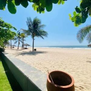 Beachfront Villa 4 Bedrooms Sanctuary Ho Tram Resort