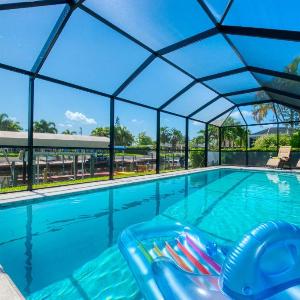 VILLA BOATERS DREAM - 3 BEDS 2 BATHS - 8 GUESTS - GULF ACCESS & POOL/SPA - INCL.10% OFF BOAT RENTAL