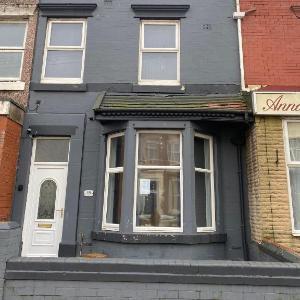 Holiday Plus - Palatine Road