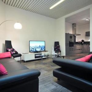Appartement Rénové 3 Ch. avec Parking Privé Hyper-Centre Colmar - FR-1-744-36