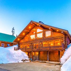Luxury Family Cabin at Summit West