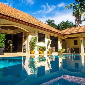 Coconut Paradise Villas