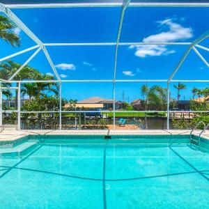 VILLA OLINDA - 3 BEDS - 2 BATHS - 6 GUESTS - GULF ACCESS & POOL - INCL. 10% OFF BOAT RENTAL
