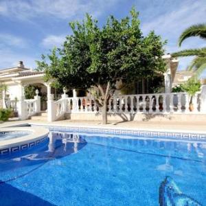 ARENDA Pino Alto Villa Lemon