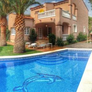 ARENDA Pino Alto Villa Napoleon