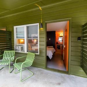 The Brooks Motel