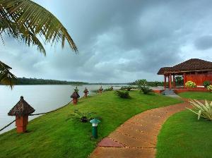 Fragrant Nature Backwater Resort & Ayurveda Spa, Kollam