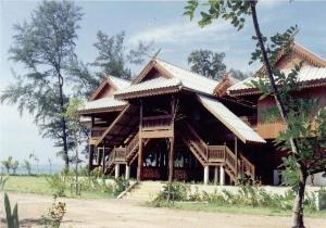 Ruen Thai Rim Haad Resort, Rayong