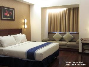 Grand Orchid Hotel, Solo