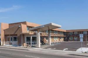 Days Inn by Wyndham Yosemite Area, Fresno